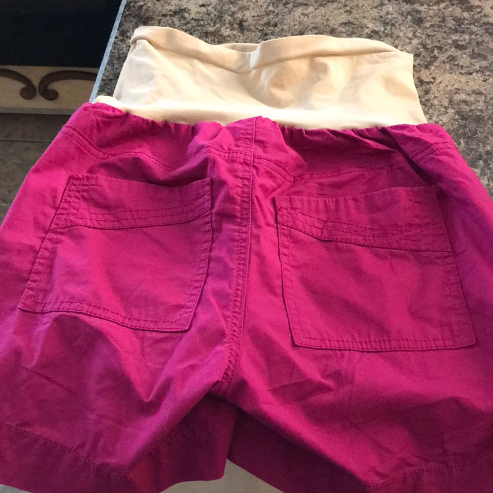 Maternity shorts